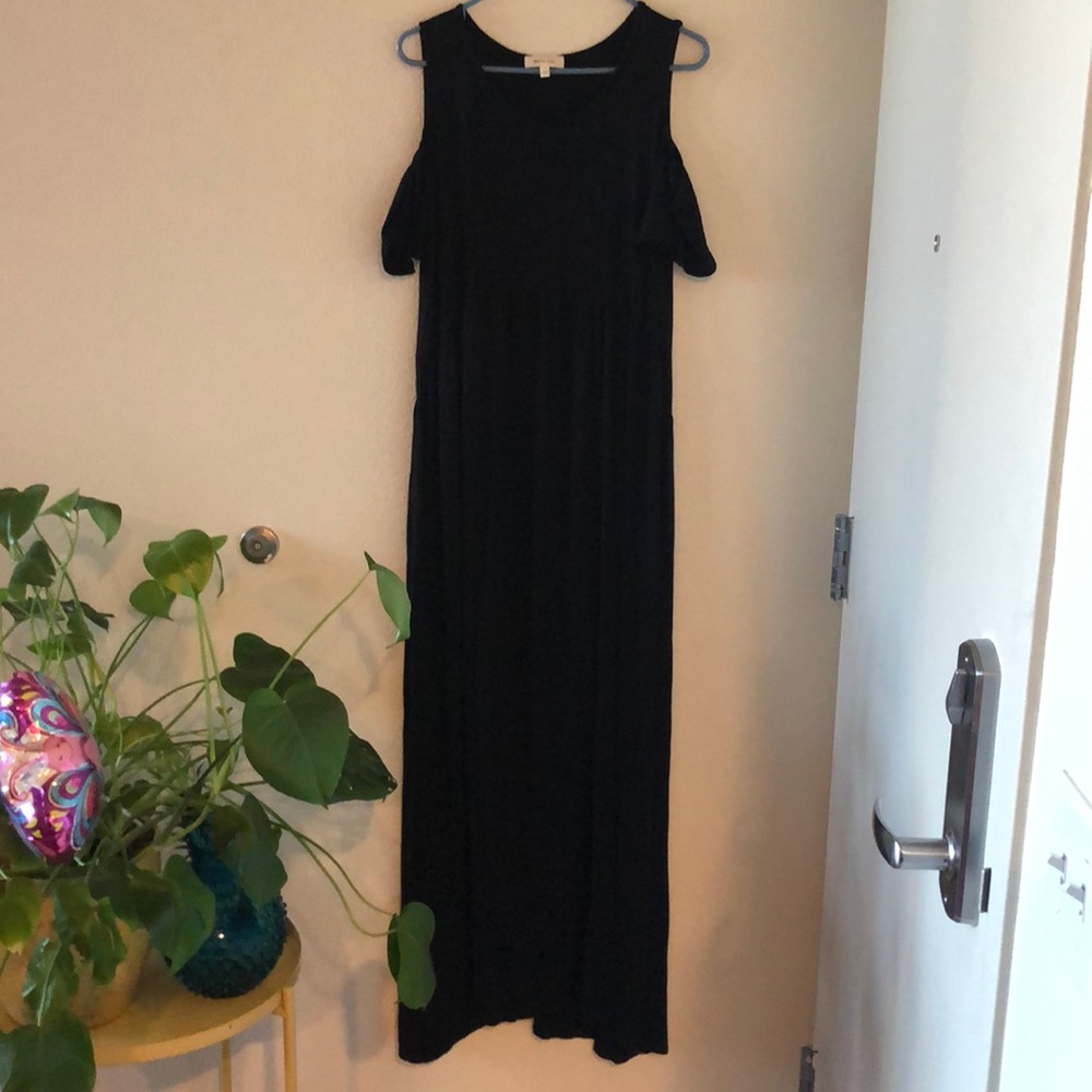 Flowy Black Dress